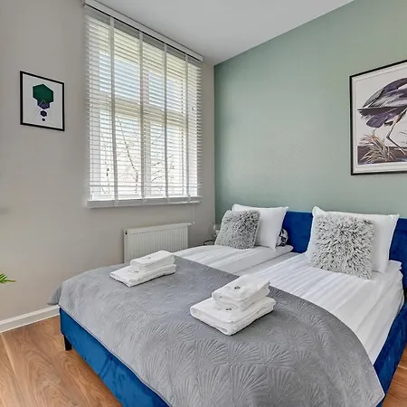 Capri - Cozy & Comfortable Near By Lion Apartmán