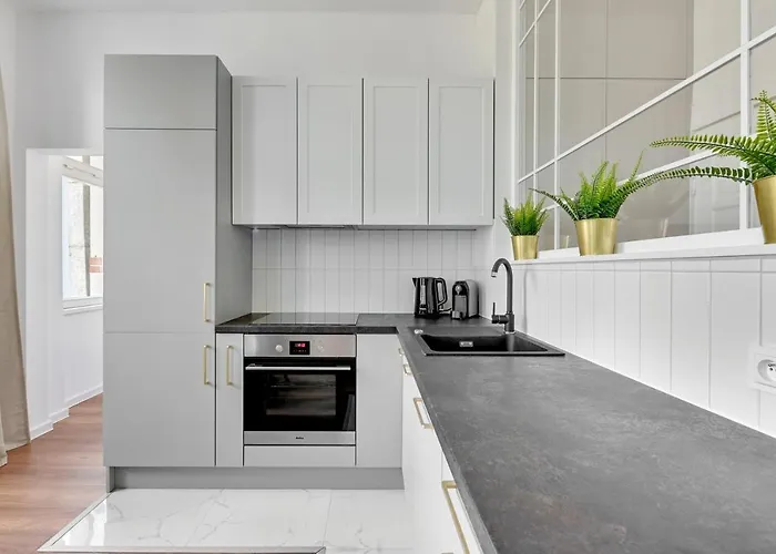 Capri - Cozy & Comfortable Near By Lion *